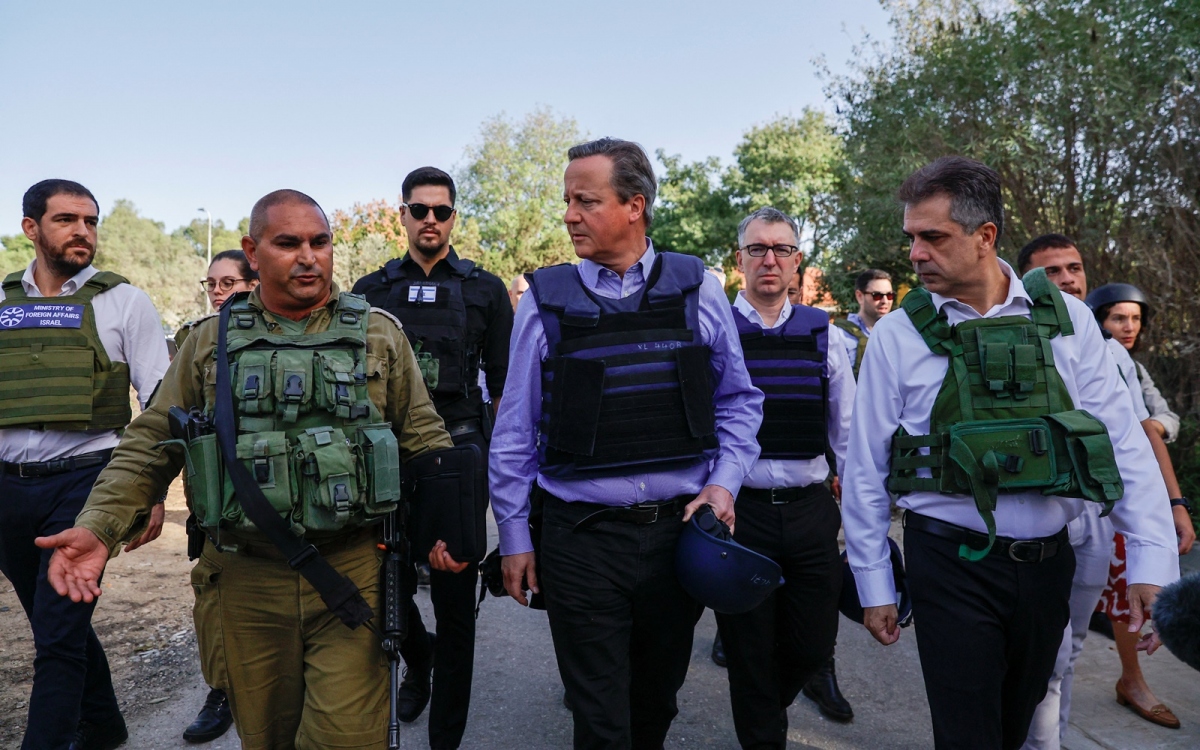 Ngoại trưởng Anh thăm Israel, thúc đẩy viện trợ và nỗ lực kết thúc xung đột Gaza